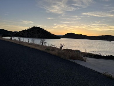 Lake Lot For Sale in Weed, California