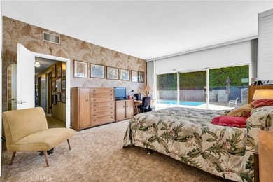 This is an original, very well-preserved, one level Paul R