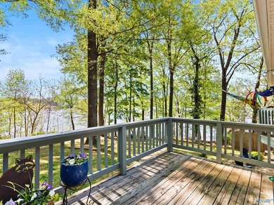 This stunning 4BR/4BA 3518 sf home has excellent water on Elk - photo 40