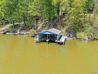 This stunning 4BR/4BA 3518 sf home has excellent water on Elk - photo 47