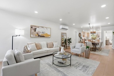 A rare opportunity to own a completely designed single-family - photo 3