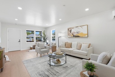 A rare opportunity to own a completely designed single-family - photo 4