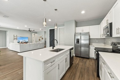 Welcome to this beautifully maintained 3-bedroom, 2-bathroom - photo 7