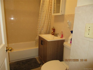 ALL OF THE APARTMENTS ARE EXEMPT FROM DHCR REGULATIONS! FREE - photo 13