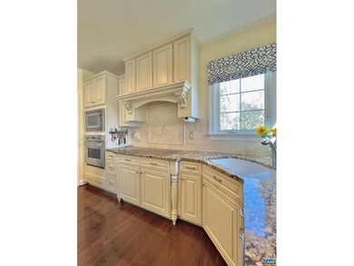 Open House May 3rd, Sunday 2-4. Nestled within the prestigious - photo 16
