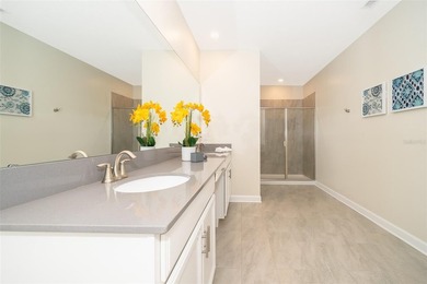 Beautiful 5-bedroom, 5-bathroom vacation home featuring two - photo 17
