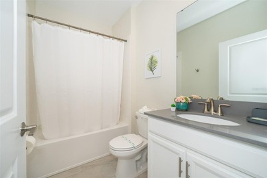 Beautiful 5-bedroom, 5-bathroom vacation home featuring two - photo 20