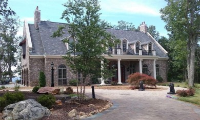 Lake Home For Sale in Denton, North Carolina