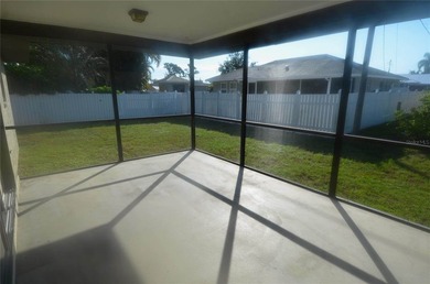 Virtually Staged. Desirable South Venice Home! This thoughtful 3 - photo 31