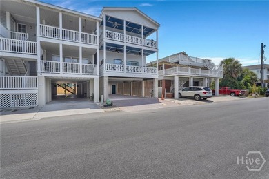 ACTIVE AND DESIRED Short term vacation rental!! Stunning Ocean