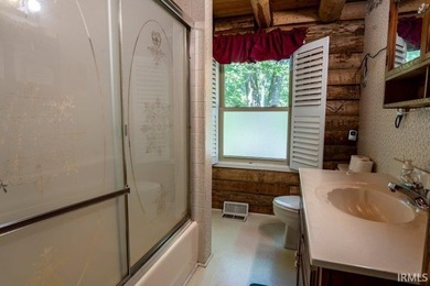 Lake properties like this are hard to find This sturdy log home - photo 12