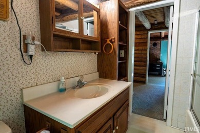 Lake properties like this are hard to find This sturdy log home - photo 13