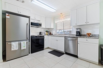 Welcome to this charming manufactured home located in Highland - photo 6