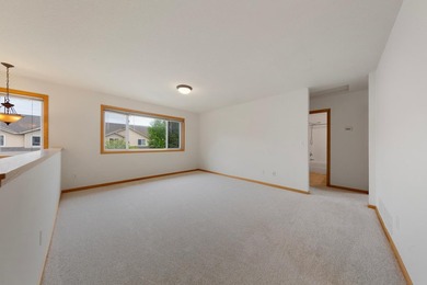 Looking for a move-in-ready end-unit townhome! Look no - photo 17