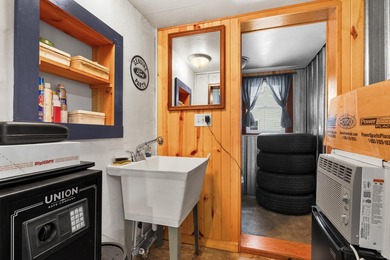 Rare opportunity to own a commercial property with great - photo 8