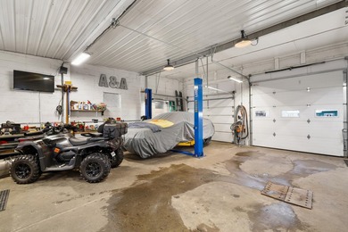 Rare opportunity to own a commercial property with great - photo 9