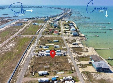 This beautiful 0.25-acre lot offers stunning views of Copano Bay - photo 2