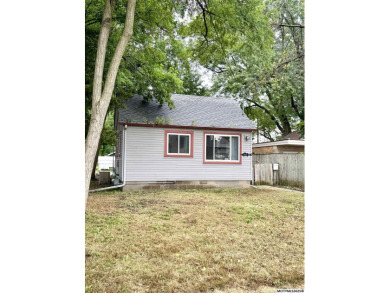 Clear Lake Home For Sale in Clear Lake Iowa