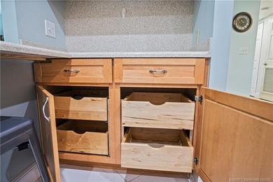 This beautifully furnished 2/2 condo is turnkey ready for - photo 14