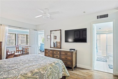 This beautifully furnished 2/2 condo is turnkey ready for - photo 15