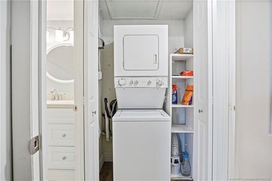 This beautifully furnished 2/2 condo is turnkey ready for - photo 19