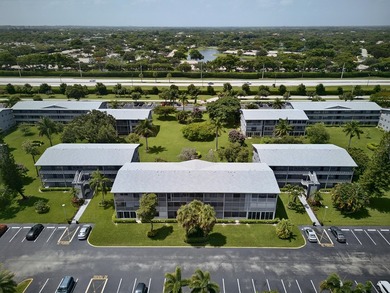 The Best Value inBoca Raton! Low-priced condo in the community! - photo 9