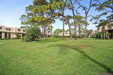 This beautifully furnished 2/2 condo is turnkey ready for - photo 22
