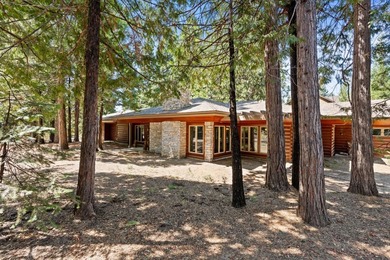 Experience the perfect blend of rustic elegance and contemporary - photo 4