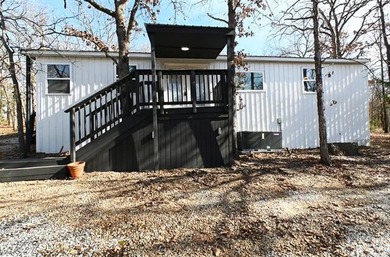 A Touch of Modern - Fully Furnished & Remodeled Near Lake - photo 1
