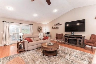 Are you looking for a new home with nothing to do but move in? - photo 12
