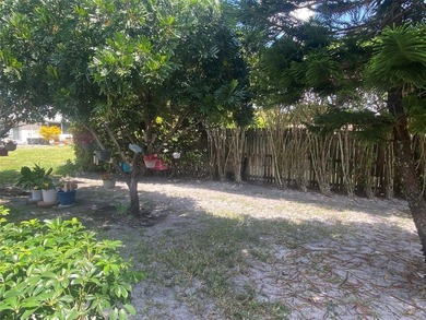 Welcome to your dream home! Fully remodeled 2/2 villa, in the - photo 16