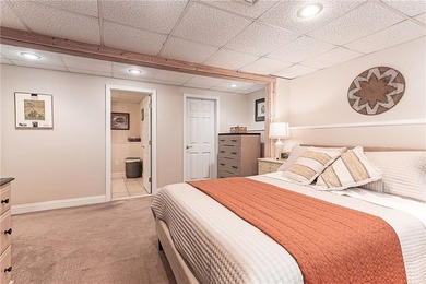 Are you looking for a new home with nothing to do but move in? - photo 28