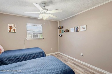 Price reduced due to separating the additional commercial lot - photo 33