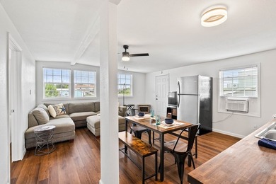 Discover the perfect coastal escape in this charming cottage in - photo 3