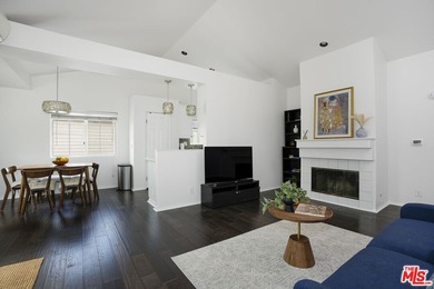 Welcome to this bright and stylish corner-unit 2-bedroom, 2-bath - photo 6