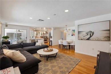 Single-story home in Quiet and Convenient, Central Moorings - photo 4