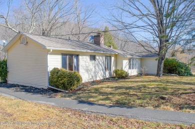 (private lake, pond, creek) Home For Sale in East Windham New York