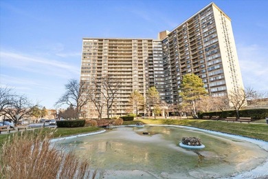 (private lake, pond, coastal) Condo For Sale in Bayside New York