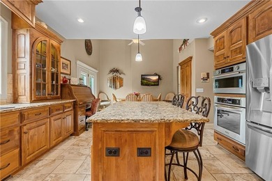 Welcome to your own private retreat nestled on 5.67 breathtaking - photo 15