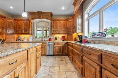 Welcome to your own private retreat nestled on 5.67 breathtaking - photo 16