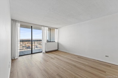 BACK TO MARKET!!! SHOW & SELL! Welcome to 2 Bay Club Drive, Apt - photo 6