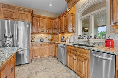 Welcome to your own private retreat nestled on 5.67 breathtaking - photo 18