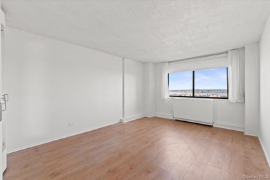 BACK TO MARKET!!! SHOW & SELL! Welcome to 2 Bay Club Drive, Apt - photo 9