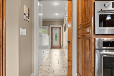 Welcome to your own private retreat nestled on 5.67 breathtaking - photo 22