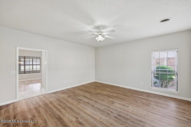 Welcome home to this well-maintained 2-bedroom, 2-bath home - photo 4