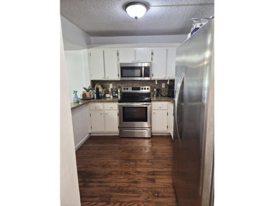 Welcome to this well-appointed 2-bedroom, 2-bathroom condominium - photo 7