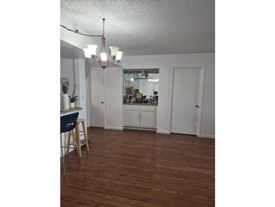 Welcome to this well-appointed 2-bedroom, 2-bathroom condominium - photo 9