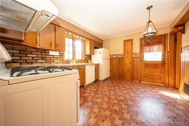 Welcome to 49 Edgewood Ave! Great opportunity to buy this - photo 12