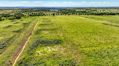 Discover over 187 acres of prime land in the highly desirable - photo 15