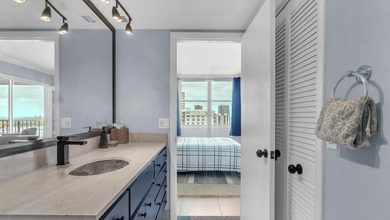 Lower waterfront penthouse with incredible Palm Beach ocean and - photo 16
